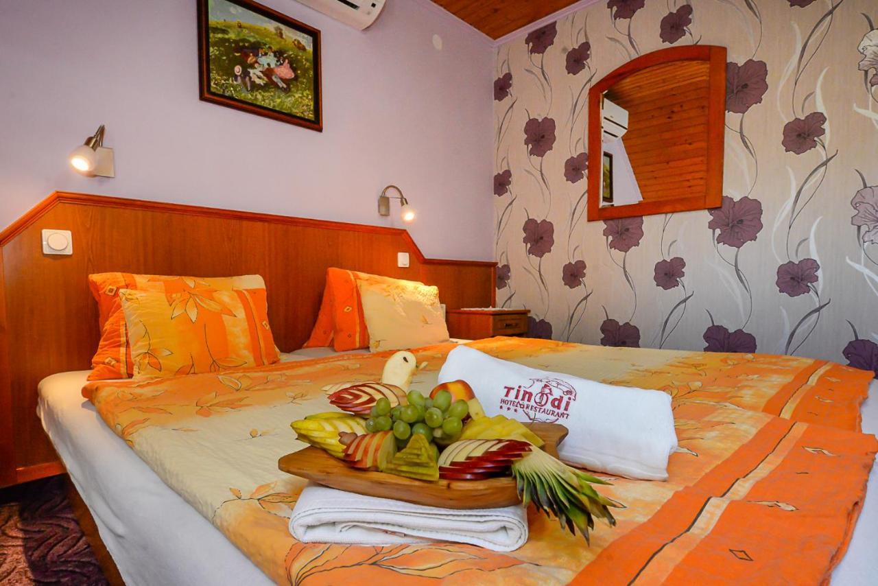 Tinodi Fogado Bed & Breakfast Sárvár Exterior foto