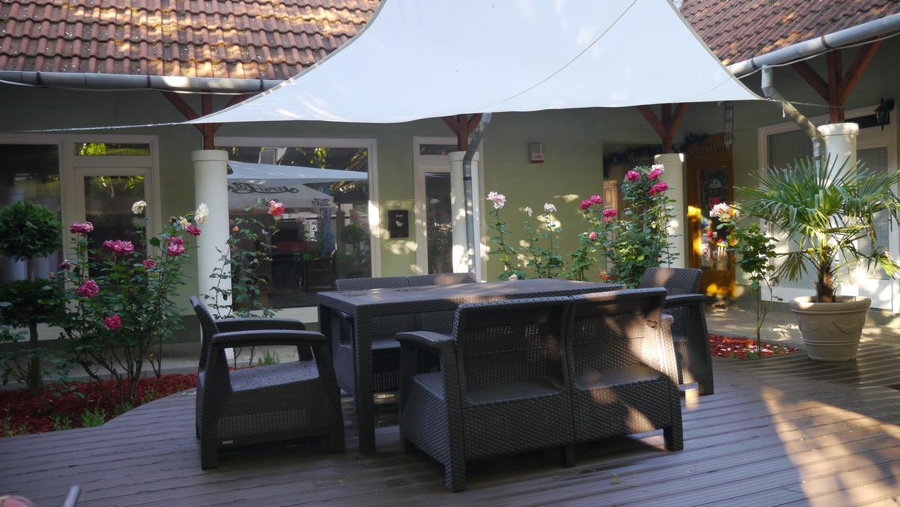 Tinodi Fogado Bed & Breakfast Sárvár Exterior foto